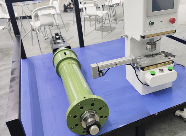 Li&ecirc;n tục tăng cường đổi mới c&ocirc;ng nghệ v&agrave; ph&aacute;t triển sản phẩm mới